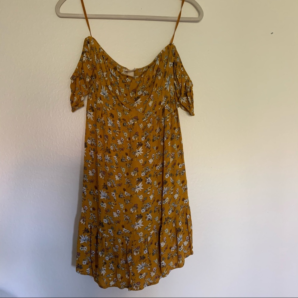 YELLOW SUMMER DRESS